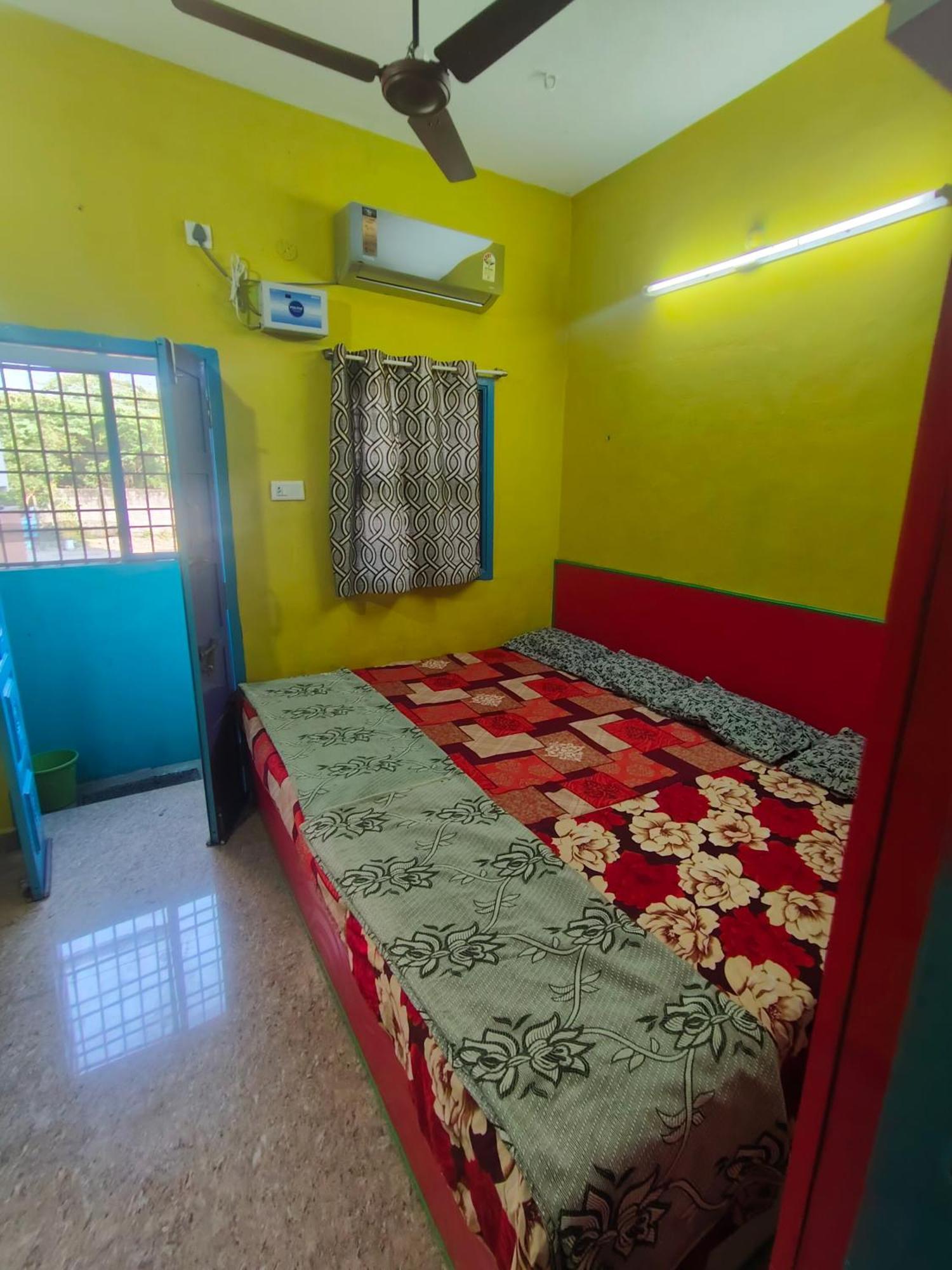 Linga Homestay 2Bhk Ground Floor Kanchipuram Buitenkant foto